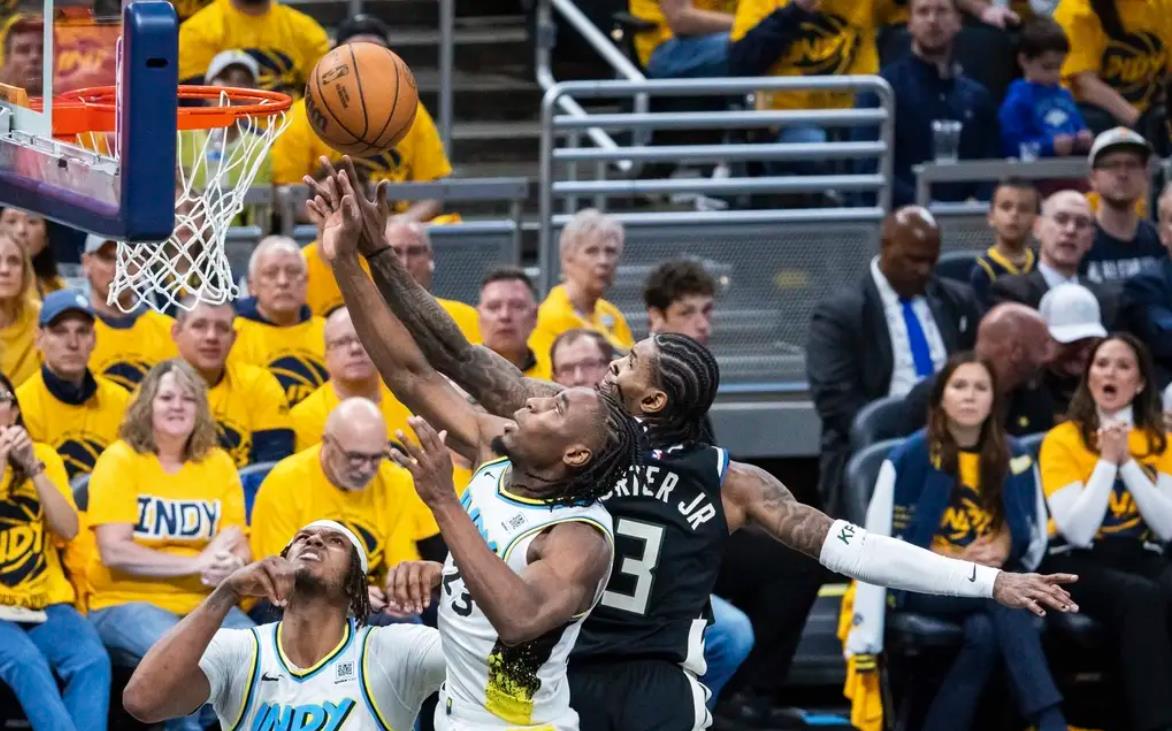 雄鹿队力压对手,赢得了一场胜利 雄鹿队力压对手,赢得了一场胜利