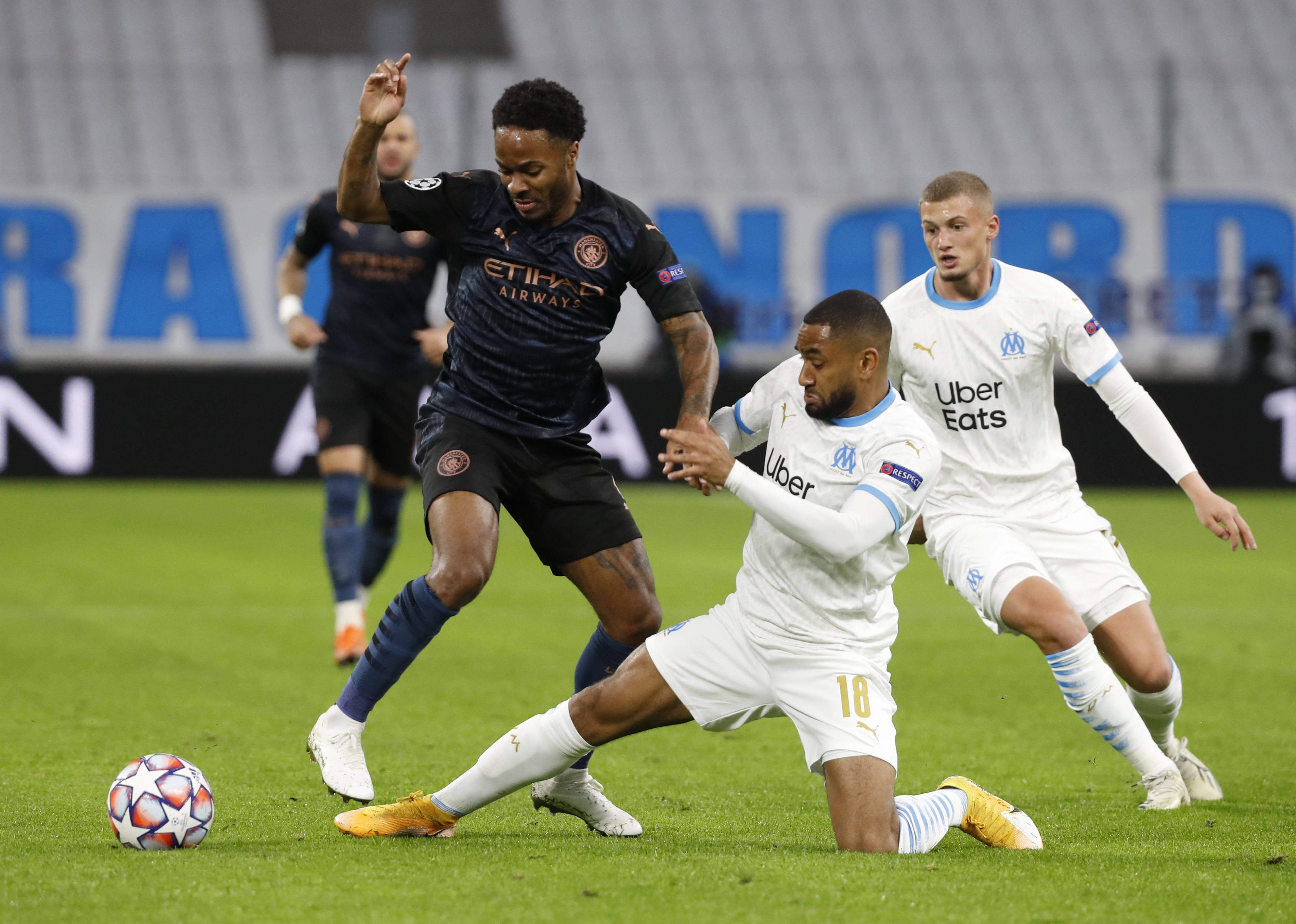 皇家马赛足球俱乐部备受瞩目,欲夺冠军宝座 皇家马赛足球俱乐部备受瞩目,欲夺冠军宝座