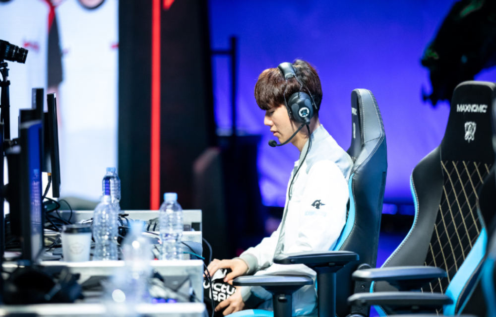 IG绝杀BRO,Inspired操刀奇招英雄翻盘激烈交锋成都决赛之夜,技惊四座 IG绝杀BRO,Inspired操刀奇招英雄翻盘激烈交锋成都决赛之夜,技惊四座