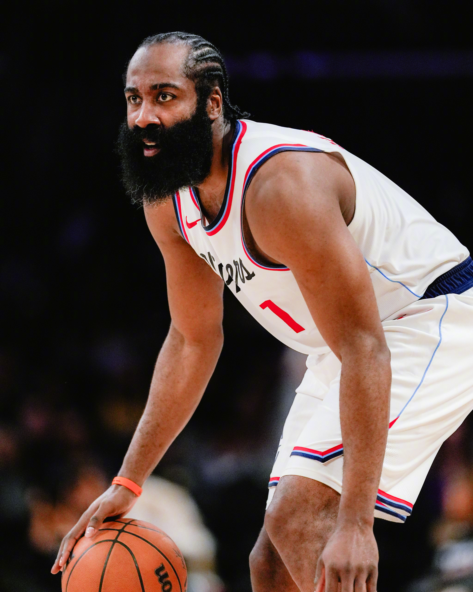 开云体育平台APP-快船队卫冕之路不平坦，主力球员频频受伤的简单介绍