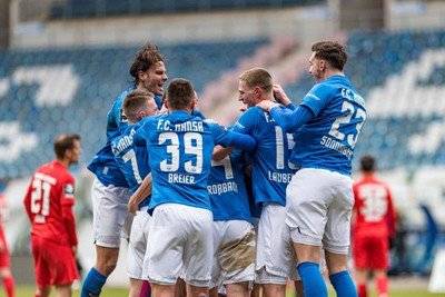 开云体育入口-沙尔克客场遭遇困难，保级艰难局面接踵而至