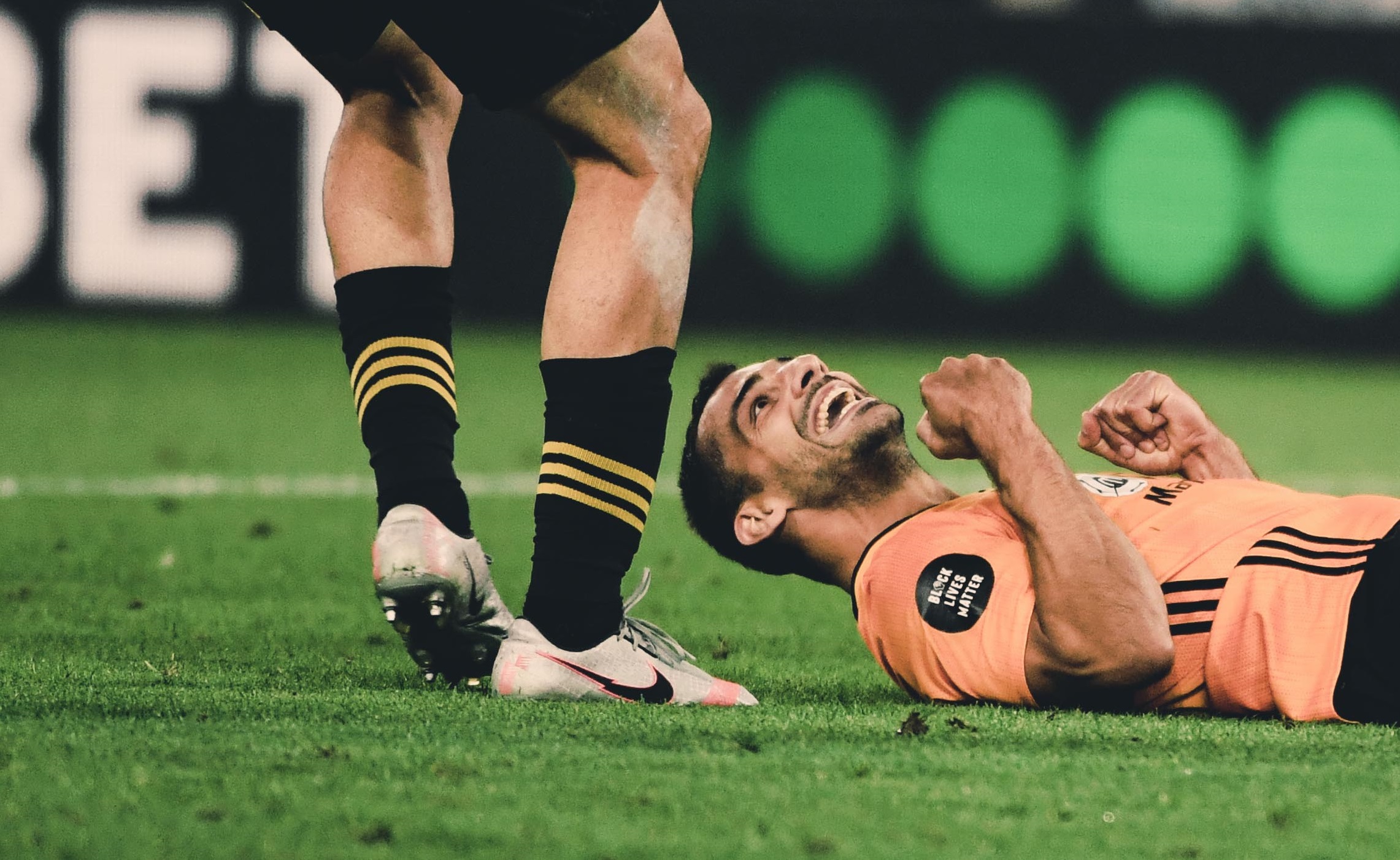 狼队复兴，主场取胜收获宝贵三分