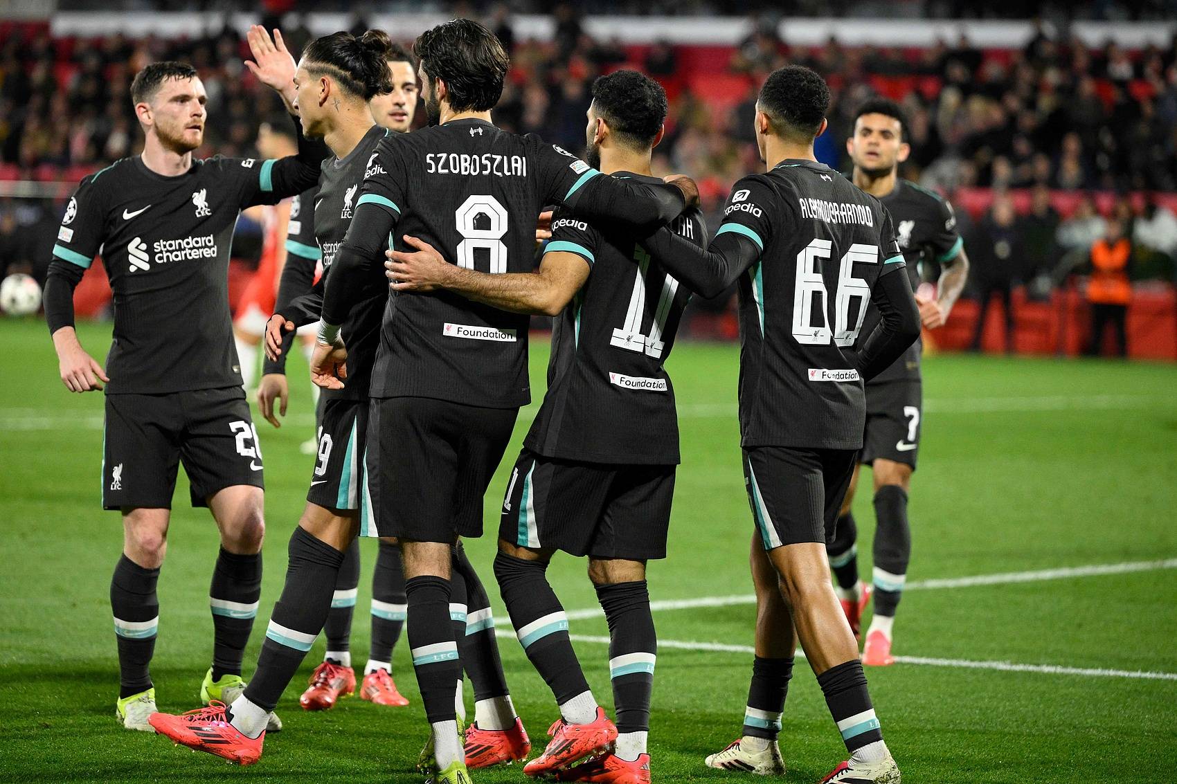 利物浦再战多特，决赛名额悬而未决