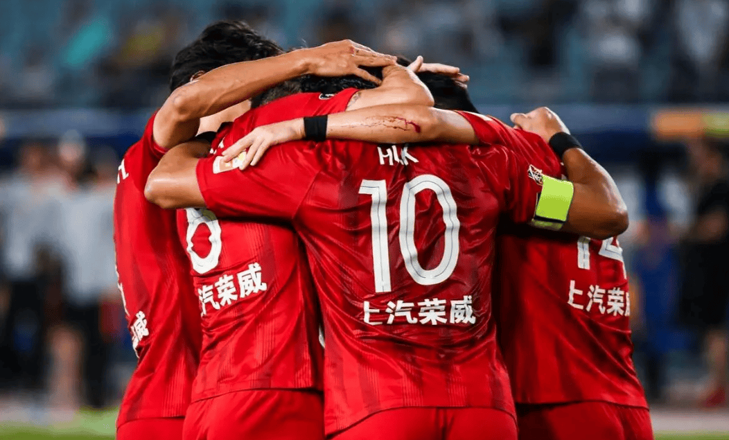 国内球队在足球赛事中崭露头角