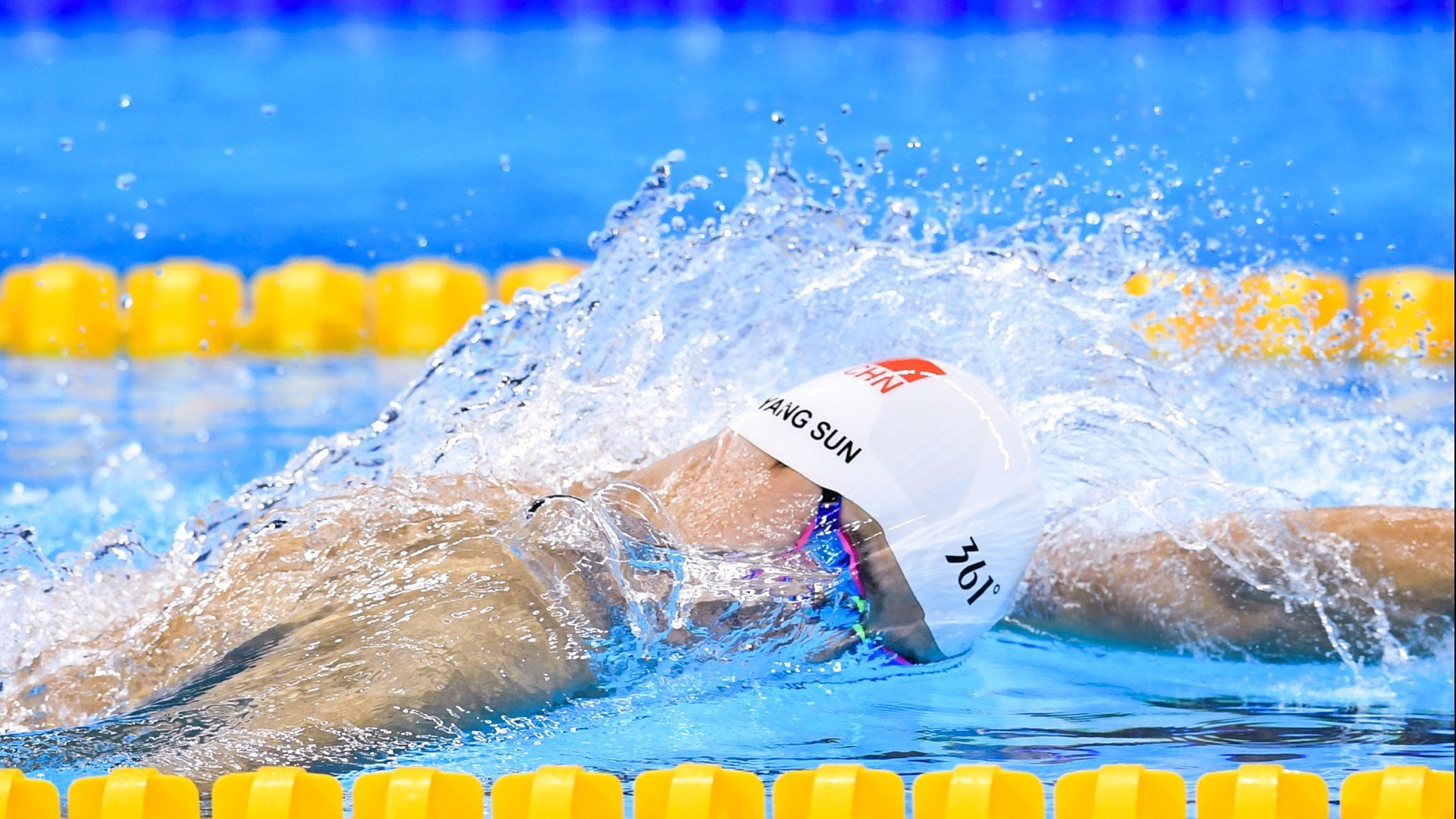 双线告捷,团体轻取显深厚,孤勇刷新见极限